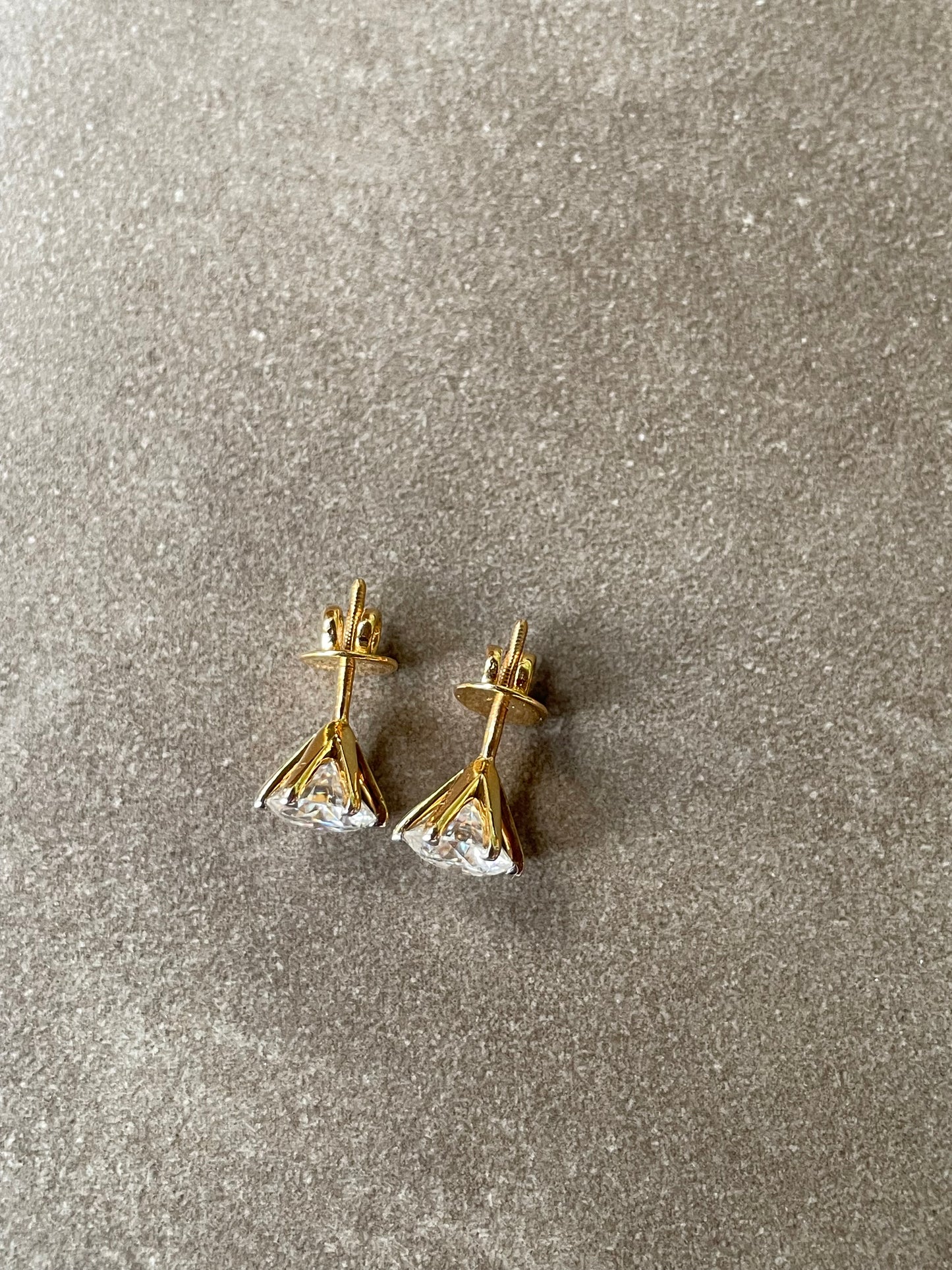 The 3 Carat Solitaires